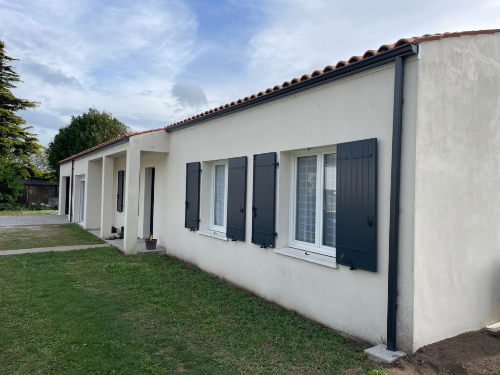 Réalisation de notre artisan couvreur à Montguyon